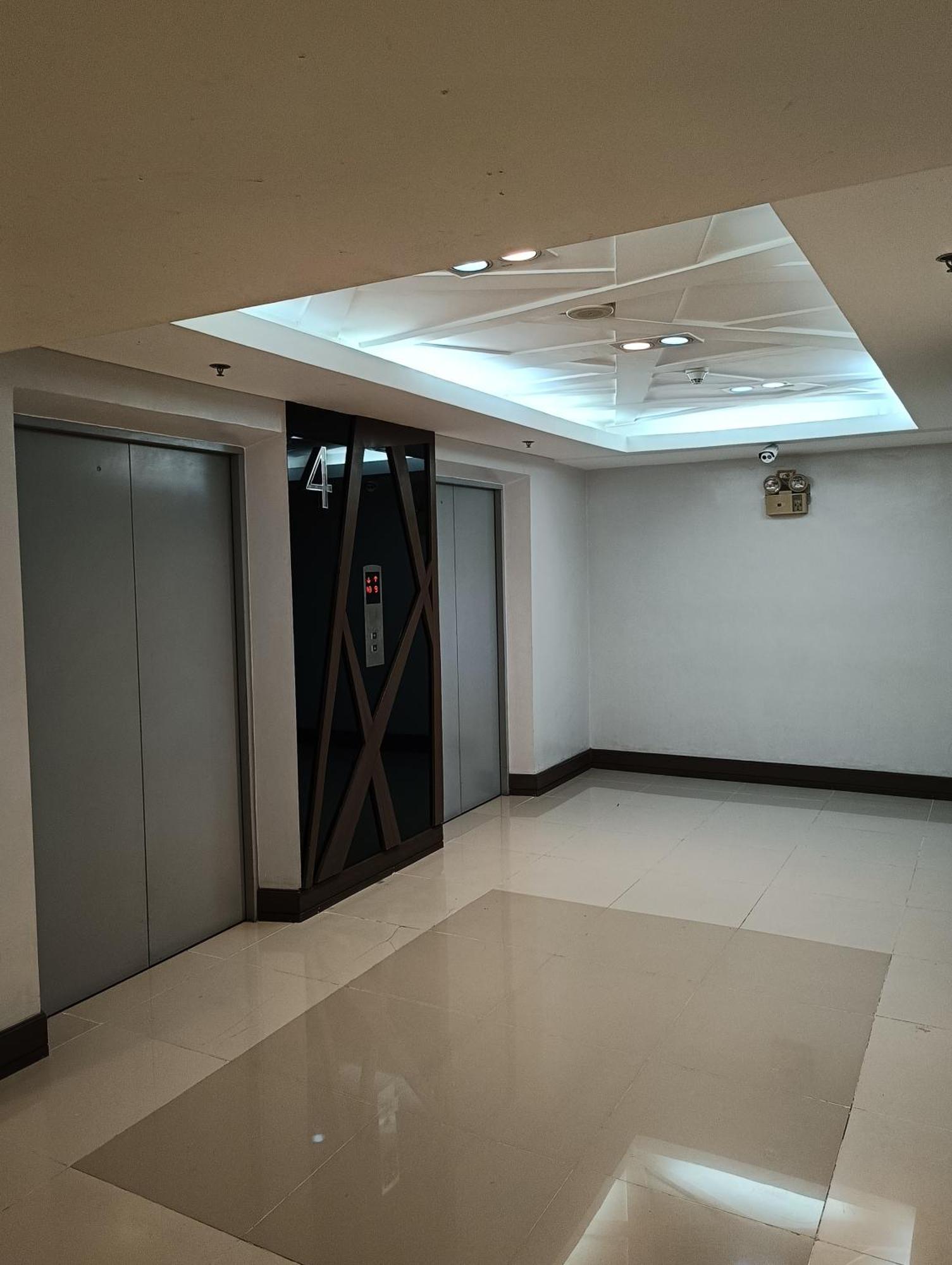 Sea Residences Moa -pauljade Place Aparthotel Manila